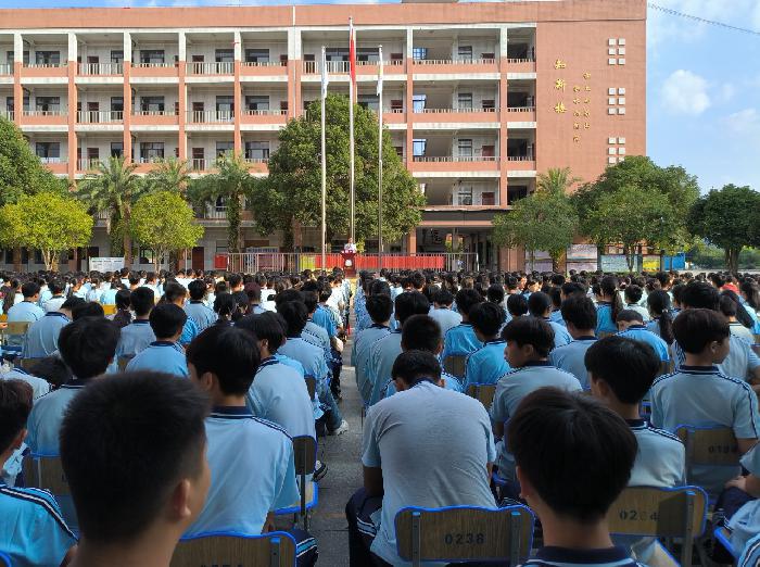 ��ɽ���������ش��¡�����+ѧУ��ģʽ���ܷ��θ�У����ְ...